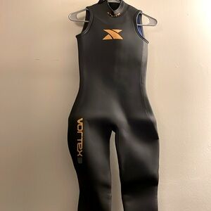 Xterra Vortex 3 sleeveless women's small wetsuit